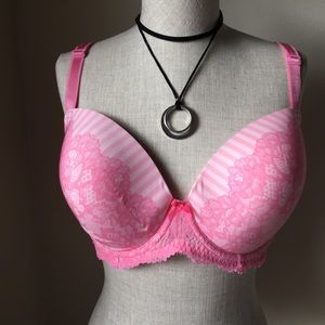 Victorias Secret “Dream Angels” lined demi bra